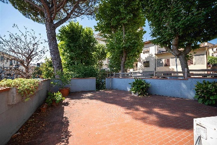 Foto Casa indipendente in Via 25 Aprile, Signa Centro di 147 m² in vendita