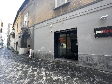 Foto Negozio in VIA SANT'AGOSTINO 16, Caserta Corso Trieste di 186 m²