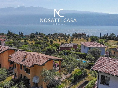 Foto Villa bifamiliare in Via Villavetro, Gargnano Centro di 102 m²