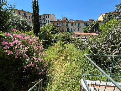 Foto Appartamento in Via Milanesi, Firenze di 110 m² con 5 locali