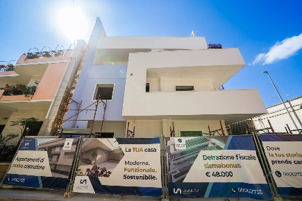 Foto Appartamento in Via Alcide De Gasperi, Palo del Colle Centro di 120 m²
