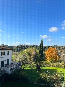 Foto Appartamento a Firenze Galluzzo di 115 m² con 4 locali in vendita