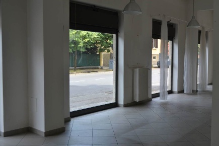 Foto Negozio in Via Buon Pastore 350, Modena Buon Pastore - Parco Amendola