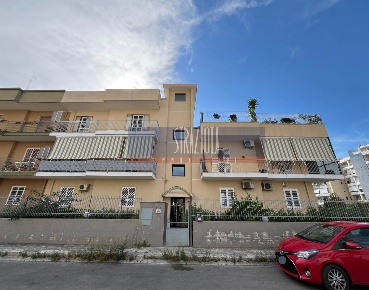 Foto Appartamento in via melfi 10, Modugno di 110 m² con 3 locali