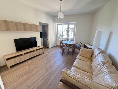 Foto Appartamento in VIA MASOLINO DA PANICALE 12, Milano Certosa di 74 m²