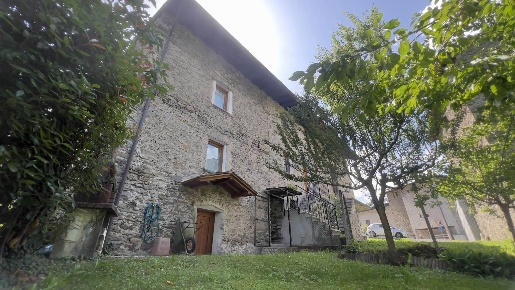 Foto Case semi ndipendenti in Via Romito, Colorina Centro di 152 m²