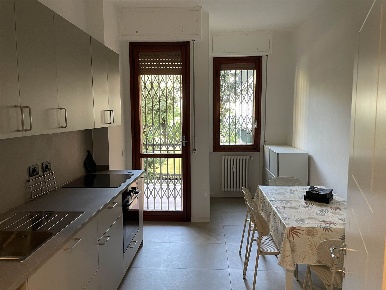 Foto Appartamento a Firenze Coverciano di 120 m² con 6 locali in affitto
