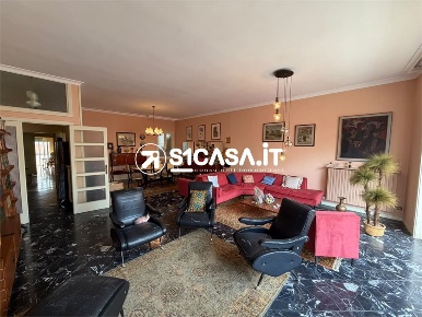 Foto Casa indipendente in Via L. Manara, Galatone Centro di 190 m²