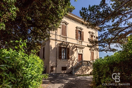 Foto Villa unifamiliare in via rimembranze 42, Amelia Centro di 530 m²