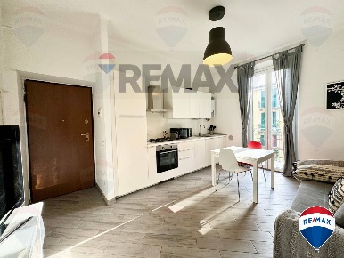 Foto Appartamento in Via Cenisio 77, Milano Sempione di 60 m² con 2 locali