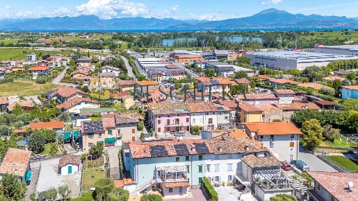 Foto Appartamento in Località Broglie 16, Peschiera del Garda Broglie