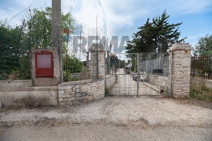 Foto Villa unifamiliare in Contrada Fondo Piselli 14, Adelfia di 58 m²