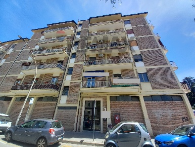 Foto Appartamento in Viale Beneduce 2, Caserta Stadio di 143 m² in vendita