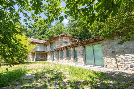 Foto Casa indipendente in Strda Piovero 7, Cortemilia di 243 m² in vendita