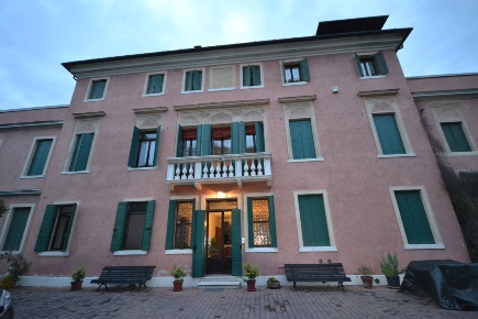 Foto Appartamento in Piazza San Pio X, Casier di 120 m² con 5 locali