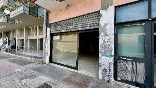 Foto Locale commerciale in Corso Benedetto Croce 54, Bari Carrassi