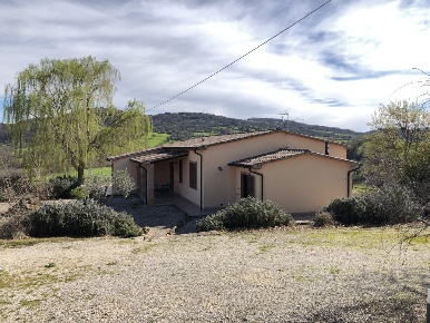 Foto Villa unifamiliare a Manciano di 130 m² con 7 locali in vendita