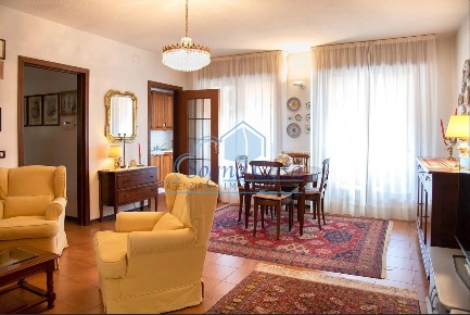 Foto Appartamento a Sarzana Centro di 87 m² con 4 locali in vendita
