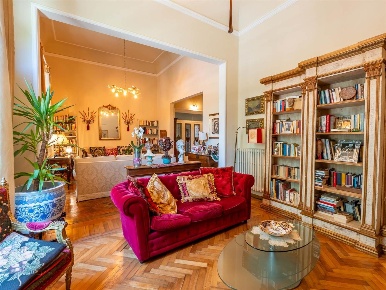 Foto Appartamento a Firenze D'Azeglio di 434 m² con 12 locali in vendita