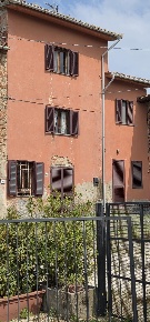 Foto Casa indipendente a Montecarlo Centro di 180 m² con 5 locali