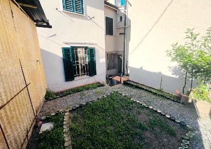 Foto Appartamento a Pescia Centro di 90 m² con 4 locali in vendita