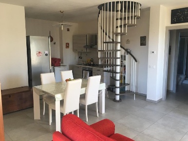 Foto Appartamento a Santa Maria a Monte di 95 m² con 3 locali in vendita