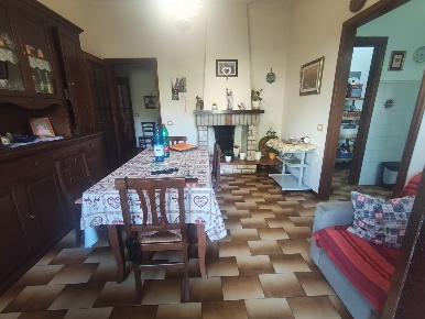 Foto Appartamento a Lucca Santa Maria a Colle - Ponte San Pietro di 140 m²