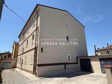 Foto Appartamento a Ponsacco Giardino di 90 m² con 4 locali in vendita