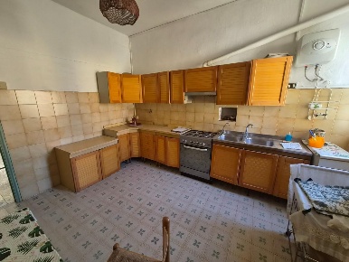 Foto Appartamento a Livorno Cisternone di 80 m² con 3 locali in vendita