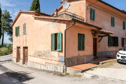 Foto Casa indipendente a Casciana Terme Lari Lari di 192 m² con 10 locali