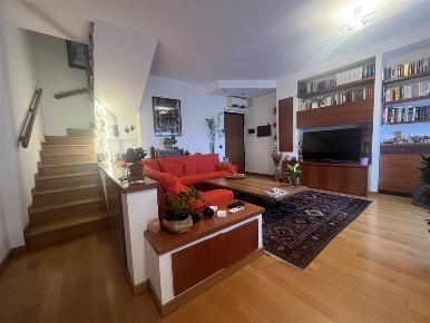Foto Appartamento in Via Fratelli Bandiera, Muggiò Taccona di 146 m²