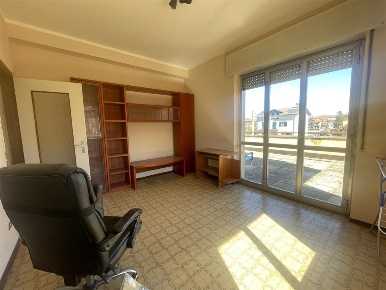 Foto Appartamento in Via sant' Alessandro, Castronno di 85 m² con 3 locali