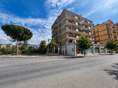 Foto Ufficio in Via J.F. KENNEDY 88, Barcellona Pozzo di Gotto Centro