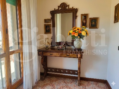 Foto Appartamento a Elmas di 140 m² con 4 locali in vendita