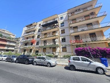 Foto Appartamento in Via Quieta 35, Catania Vulcania - Sanzio di 90 m²
