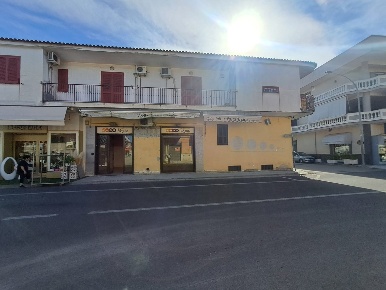 Foto Negozio a Cardito Carditello di 45 m² con 1 locali in affitto