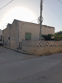 Foto Casa indipendente in via sandro pertini, Paceco di 120 m² con 4 locali