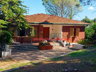Foto Villa unifamiliare in Via del Poderino 40, Collesalvetti di 235 m²