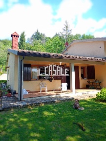 Foto Villa unifamiliare a Londa di 110 m² con 3 locali in vendita