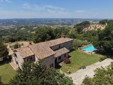 Foto Casale in Via del Fossato 20, Guardea Centro di 450 m² con 21 locali