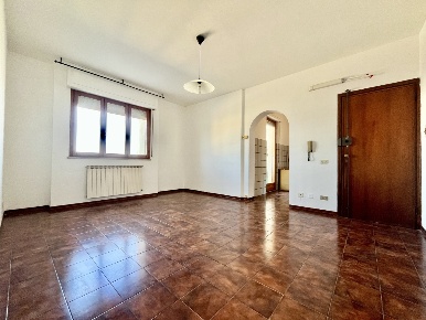 Foto Appartamento in Via Fratelli Bandiera, Ponsacco Centro di 80 m²