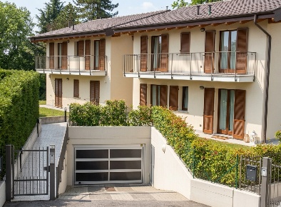 Foto Appartamento in via Prevosa 18, Albiolo di 75 m² con 3 locali