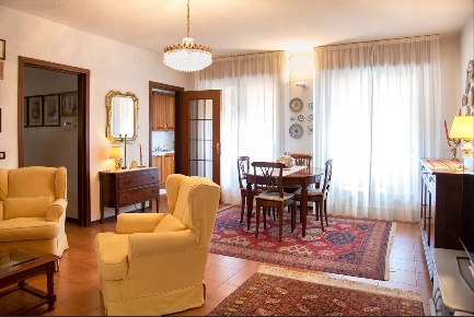 Foto Appartamento a Sarzana Trinità, Battifollo di 87 m² con 4 locali