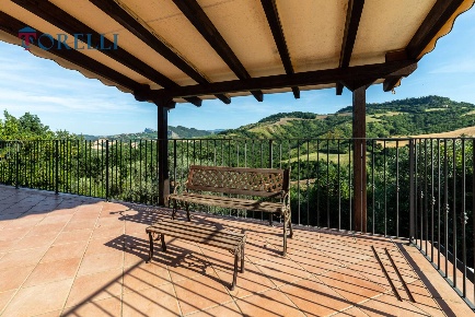 Foto Villa a schiera a Borghi di 170 m² con 2 locali in vendita