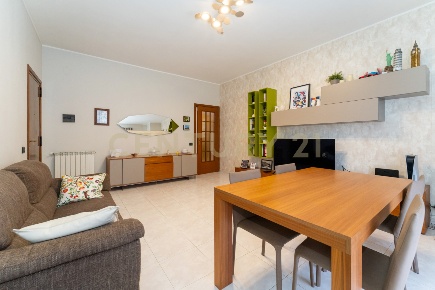 Foto Appartamento in Via Guglielmo Marconi 107, Pedara Centro di 92 m²