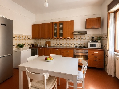Foto Appartamento a Carrara di 110 m² con 4 locali in vendita
