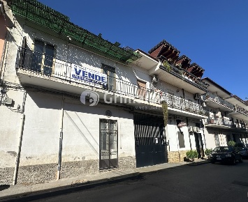 Foto Appartamento in Via Giacomo Leopardi 6, Acerra Centro di 150 m²