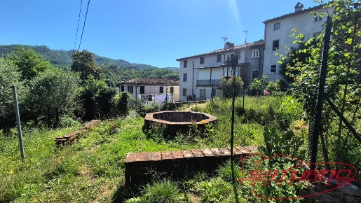 Foto Case indipendenti a Borgo a Mozzano Valdottavo di 110 m² con 5 locali