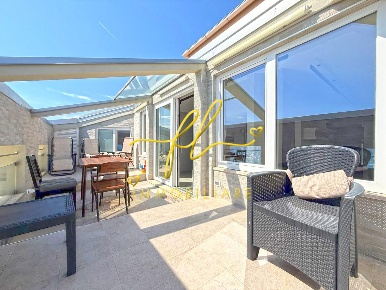 Foto Attico a Cecina Marina di Cecina di 159 m² con 7 locali in vendita