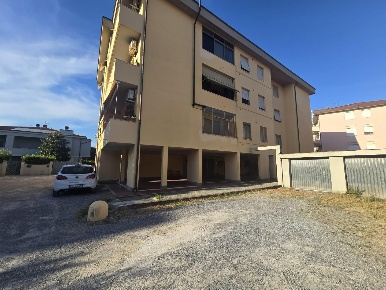 Foto Appartamento a Calcinaia Fornacette di 80 m² con 4 locali in vendita